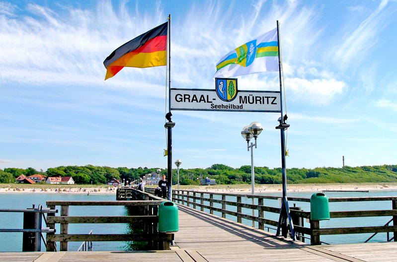 ASB_GM_Weitere-Einzelheiten_350_m_lange_Seebruecke_und_Strand.jpg